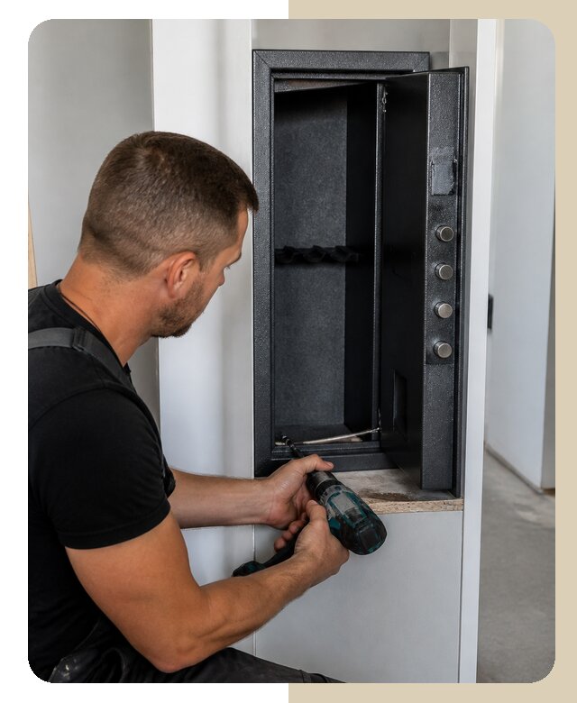 Установка пистолетного сейфа в Камышине по цене от 4624 р. | Дверной